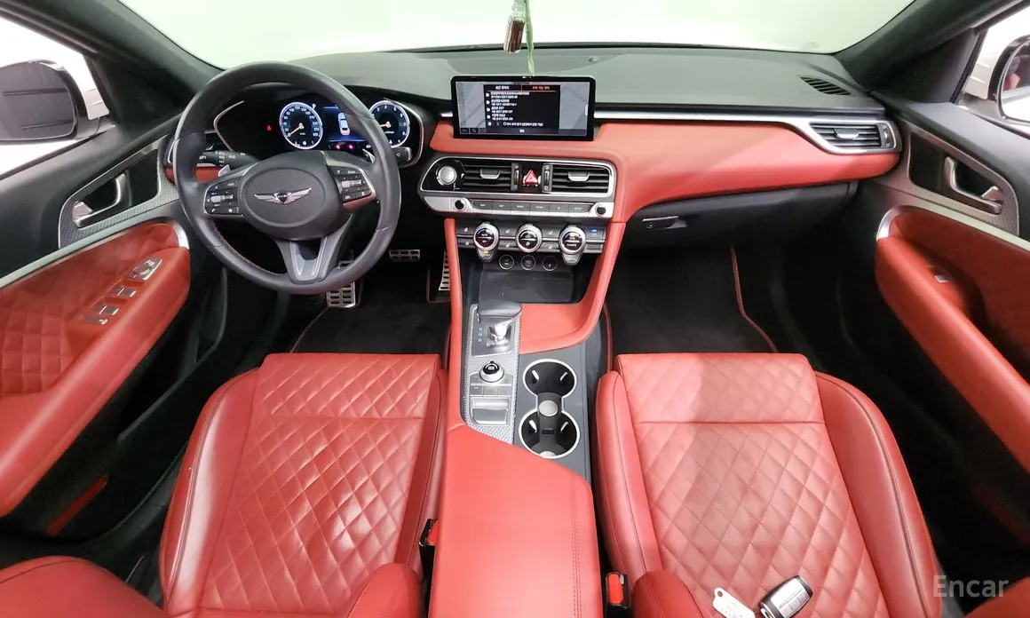 Фото 7 - Genesis G70