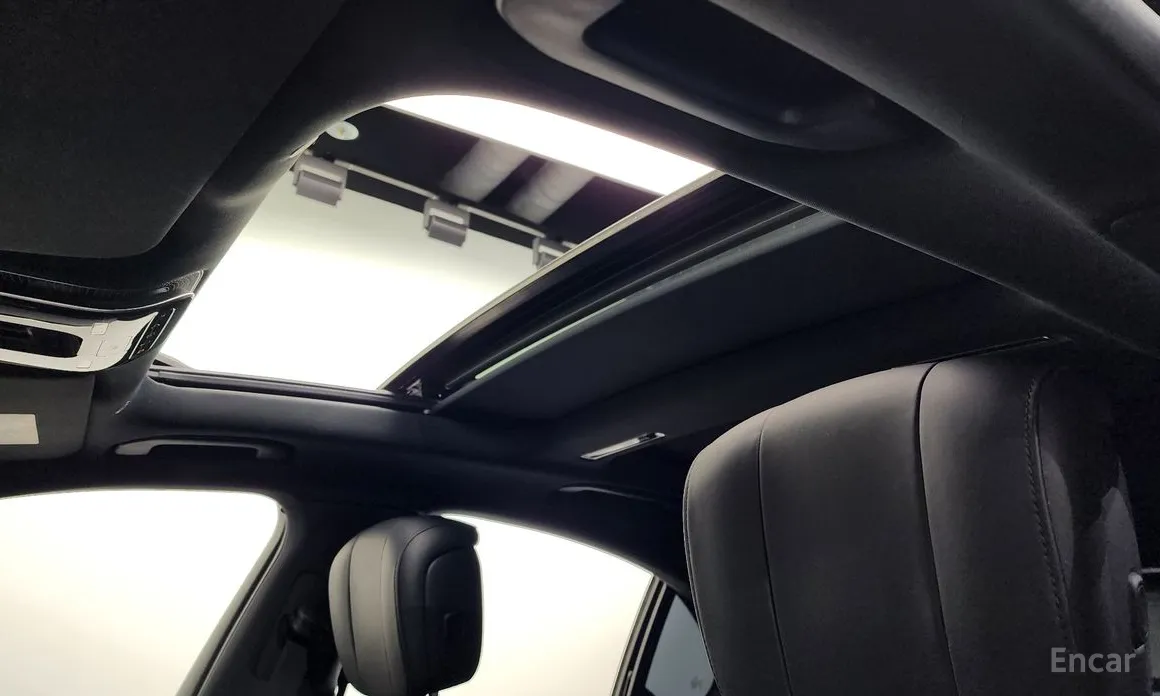 Фото 19 - Mercedes-Benz S-Class