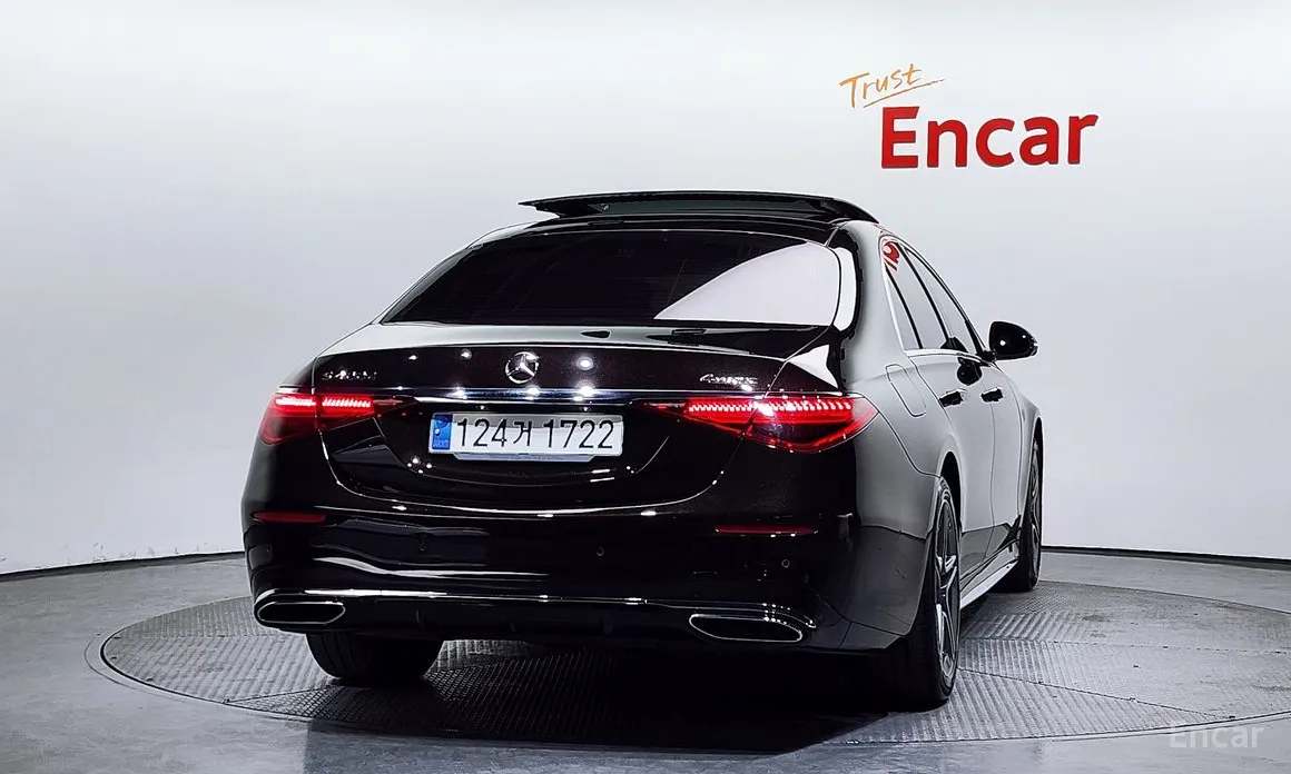 Фото 4 - Mercedes-Benz S-Class