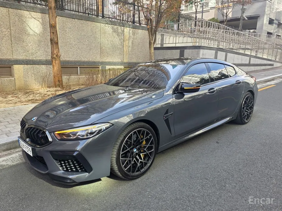 Фото 1 - BMW M8