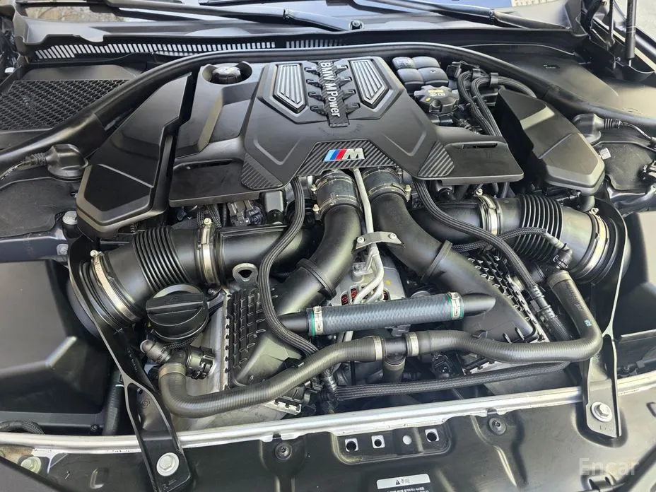 Фото 14 - BMW M8