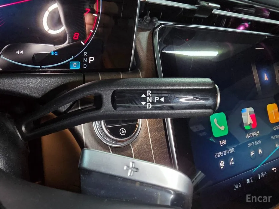 Фото 12 - Mercedes-Benz E-Class