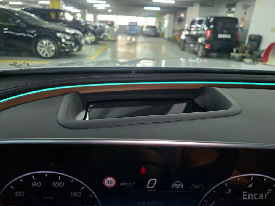 Фото 14 - Mercedes-Benz E-Class