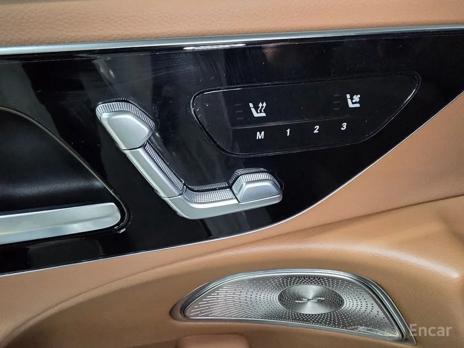 Фото 15 - Mercedes-Benz E-Class