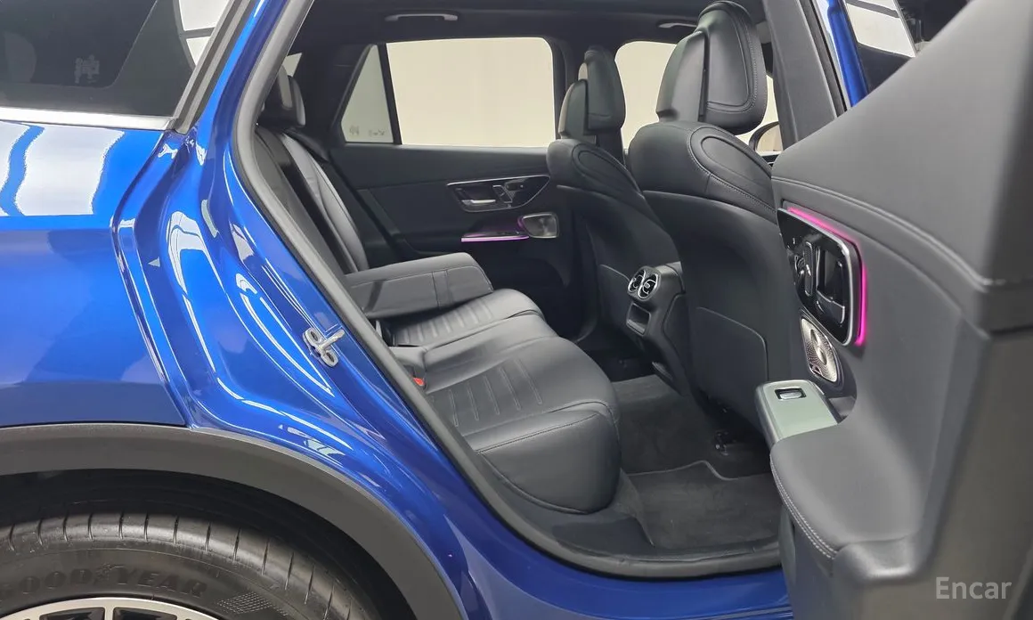 Фото 12 - Mercedes-Benz GLC-Class