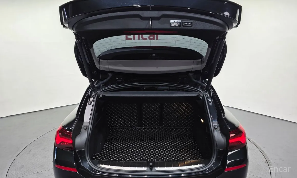 Фото 20 - BMW X2 (F39)