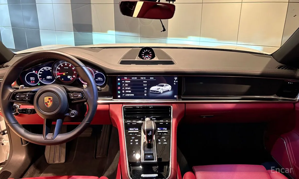 Фото 11 - Porsche Panamera