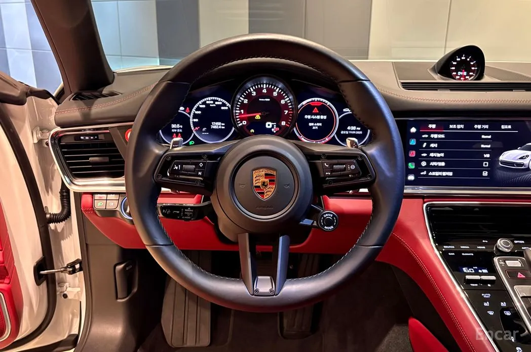 Фото 9 - Porsche Panamera