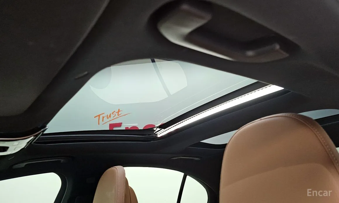 Фото 18 - Mercedes-Benz E-Class