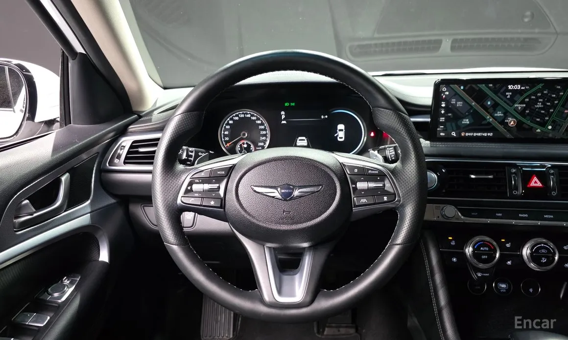 Photo 13 - Genesis G70