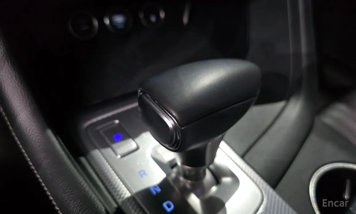 Photo 9 - Genesis G70