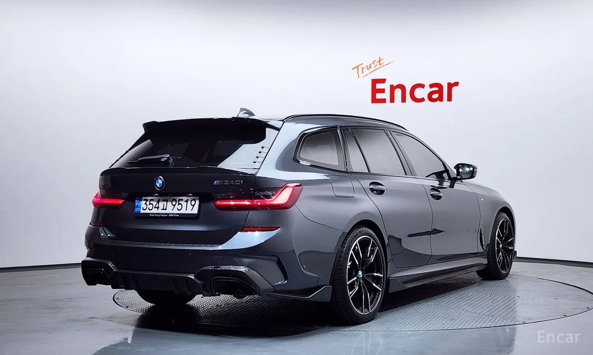 Фото 2 - BMW 3 Series