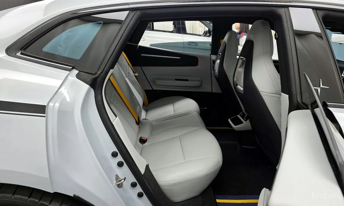 Фото 12 - Polestar 4