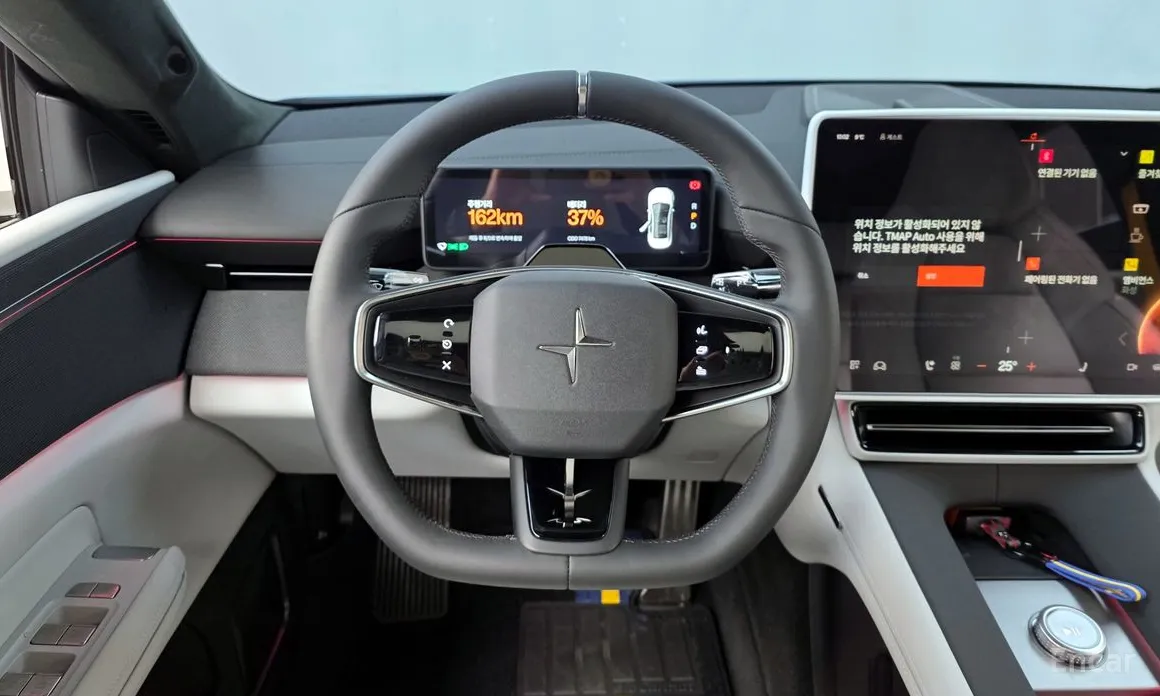 Фото 13 - Polestar 4