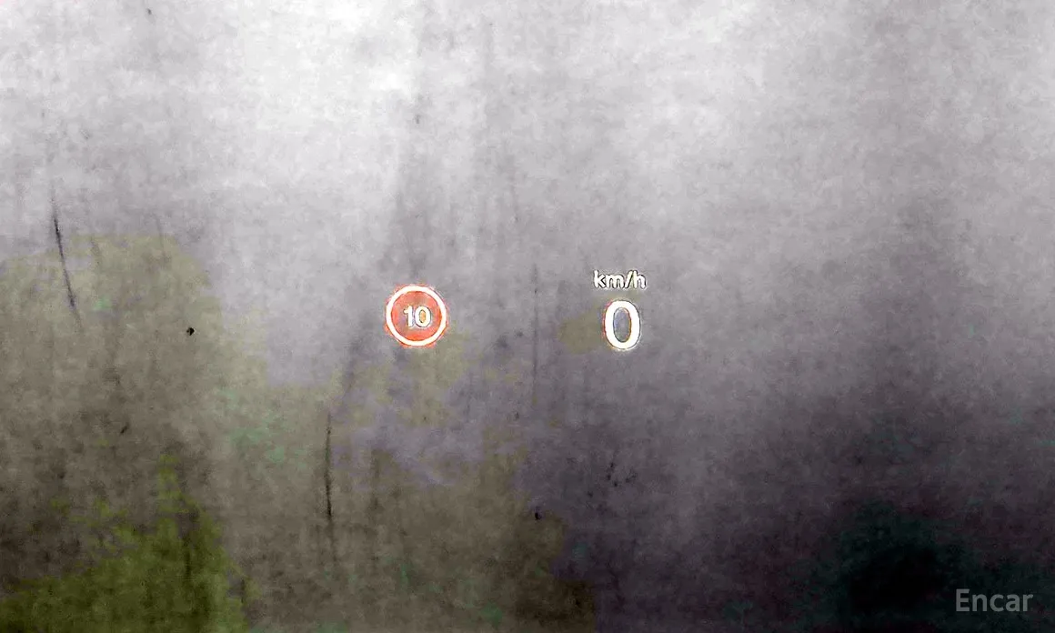 Фото 17 - Polestar 4