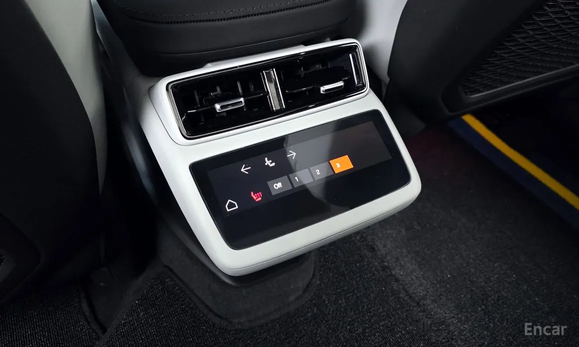 Фото 19 - Polestar 4