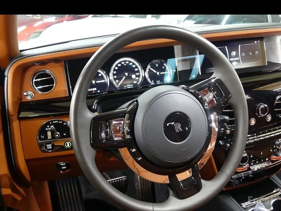 Фото 12 - Rolls-Royce Phantom