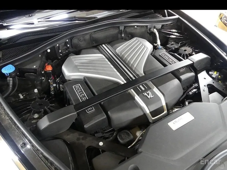 Фото 6 - Rolls-Royce Phantom