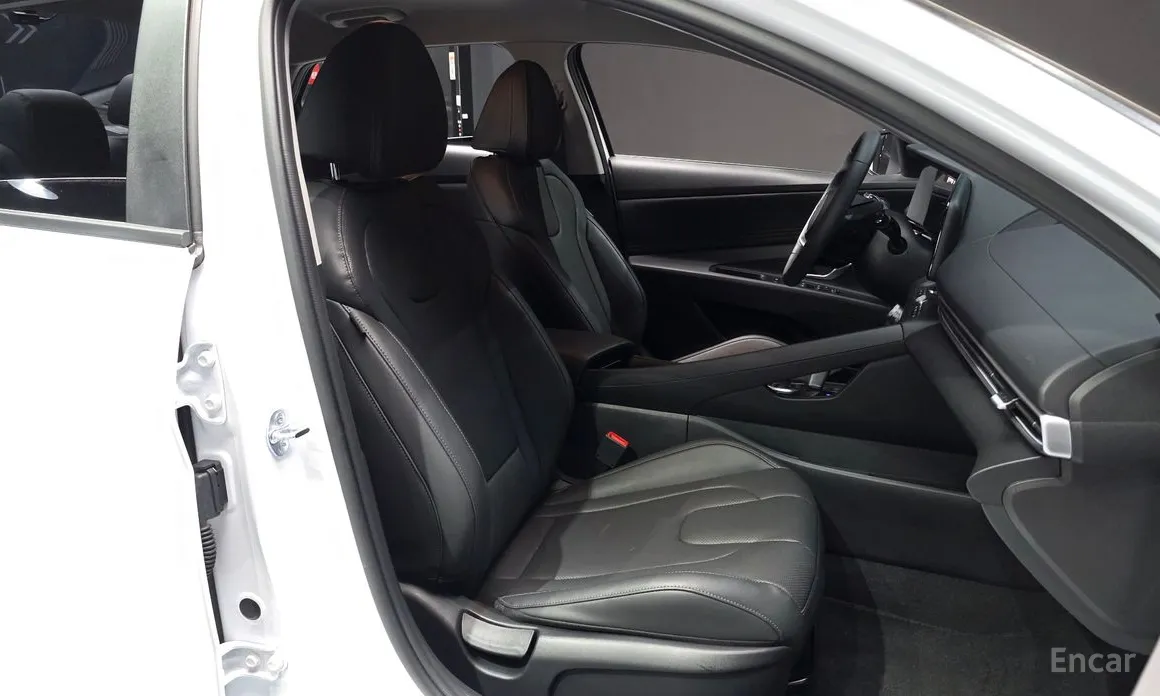 Hyundai Avante 2023 1.6