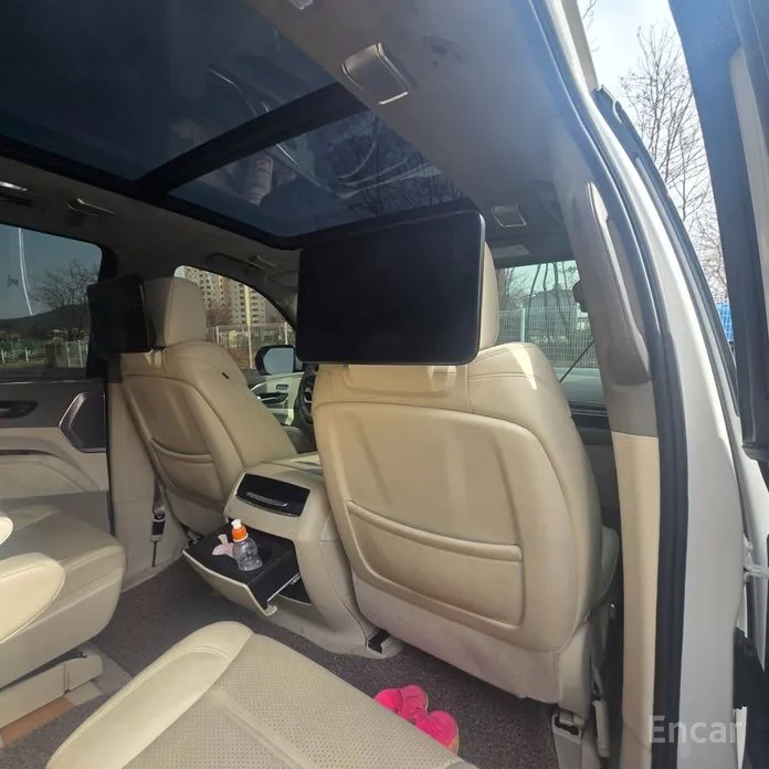 Фото 17 - Cadillac Escalade