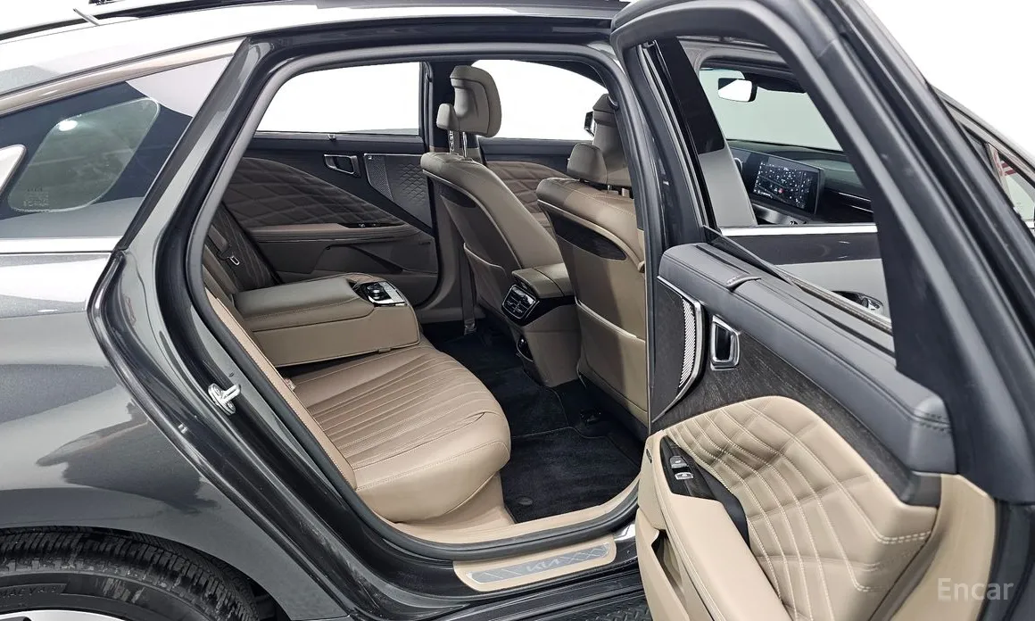 Фото 11 - Kia K8