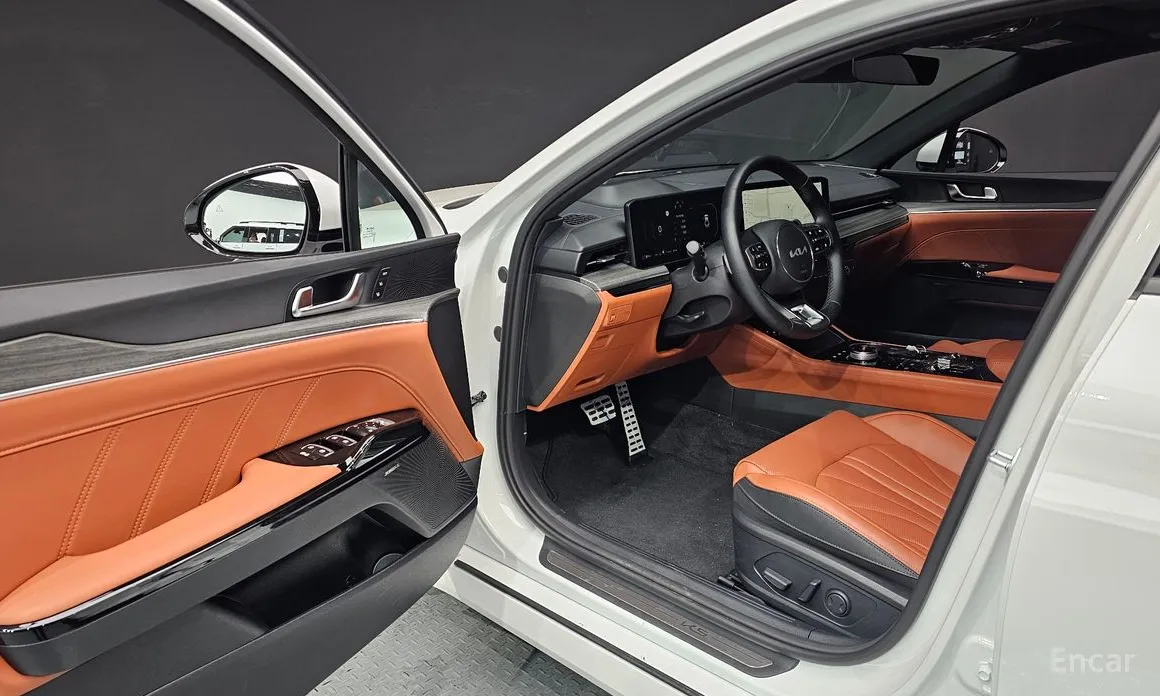 Фото 10 - Kia K5