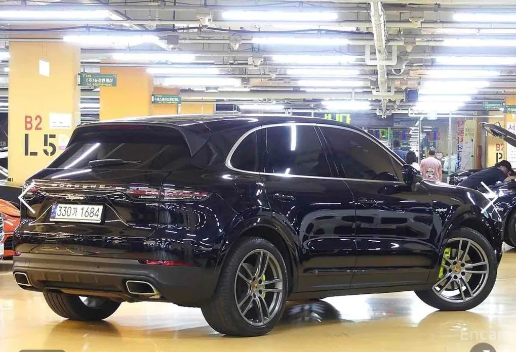 Фото 3 - Porsche Cayenne