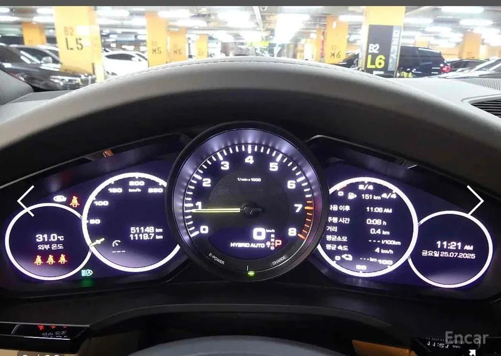 Фото 5 - Porsche Cayenne