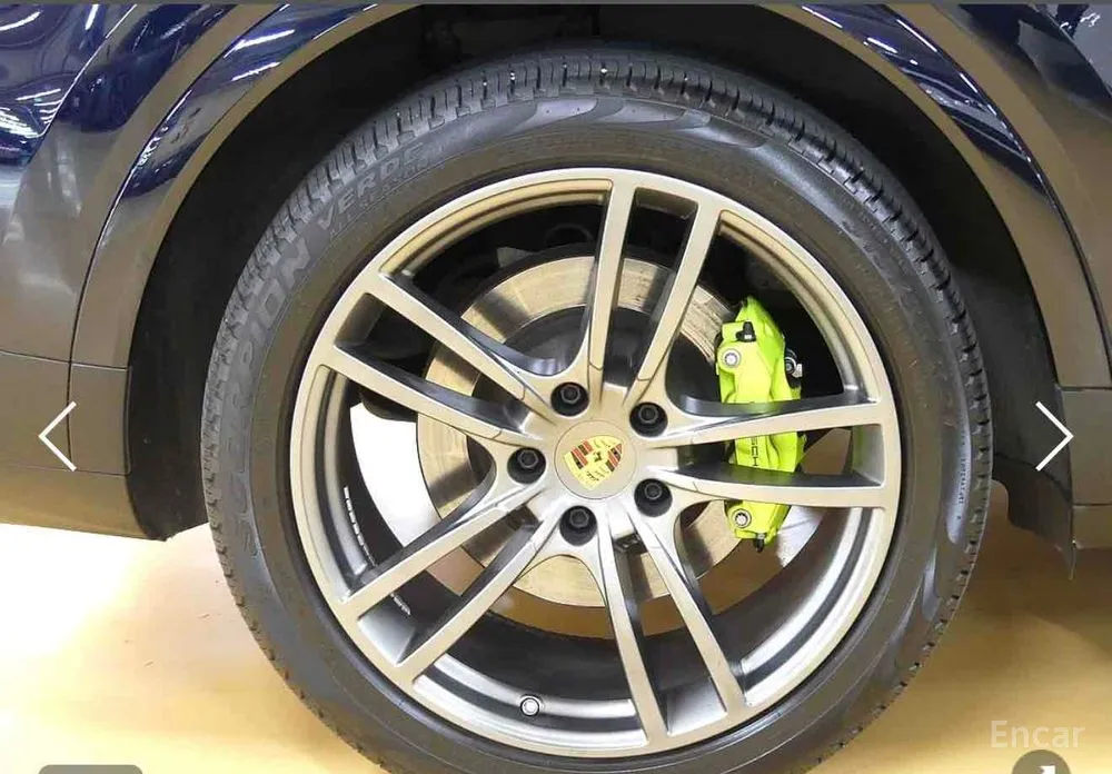 Фото 8 - Porsche Cayenne