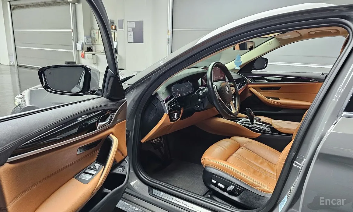 Фото 10 - BMW 5 Series