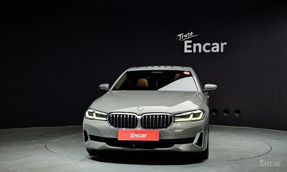 Фото 3 - BMW 5 Series