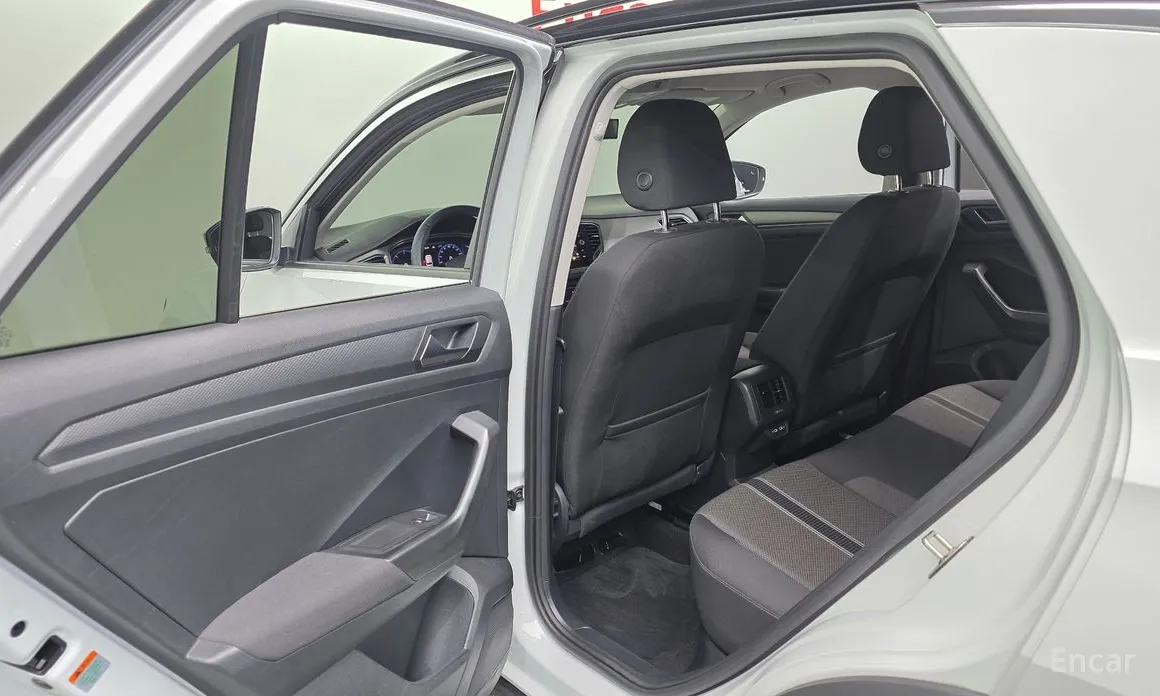 Фото 17 - Volkswagen T-Roc