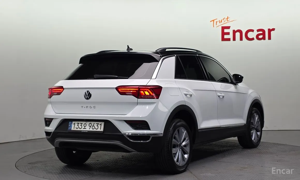 Фото 2 - Volkswagen T-Roc