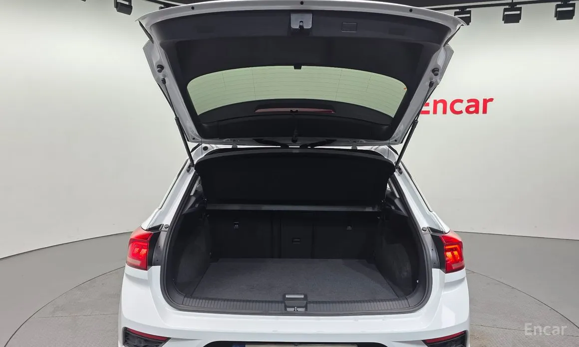 Фото 20 - Volkswagen T-Roc