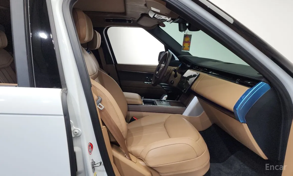 Photo 11 - Land Rover Range Rover