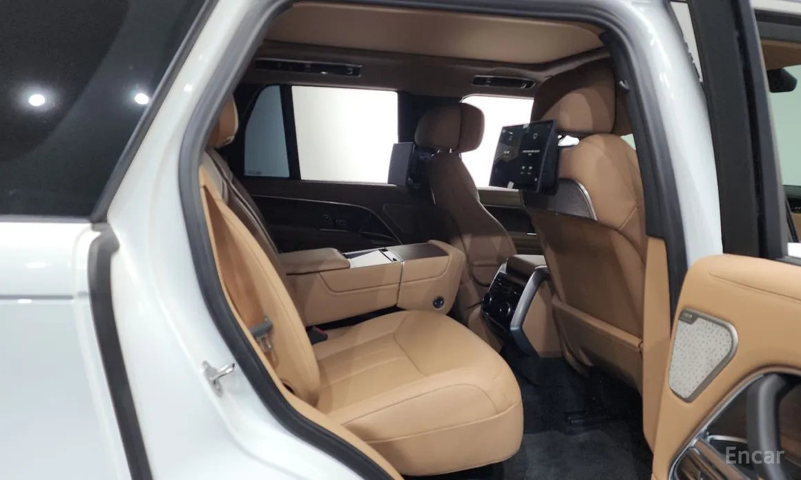 Photo 12 - Land Rover Range Rover