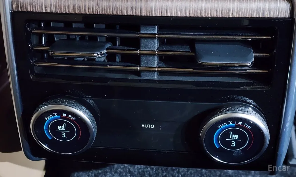 Photo 19 - Land Rover Range Rover