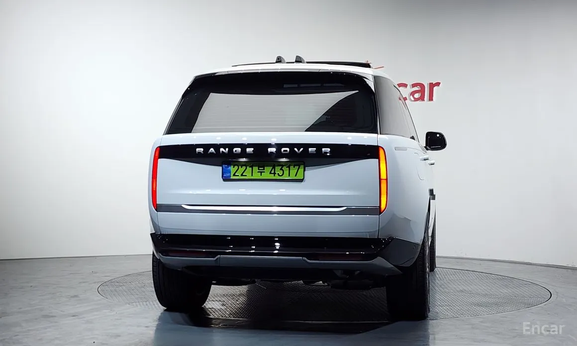 Photo 4 - Land Rover Range Rover