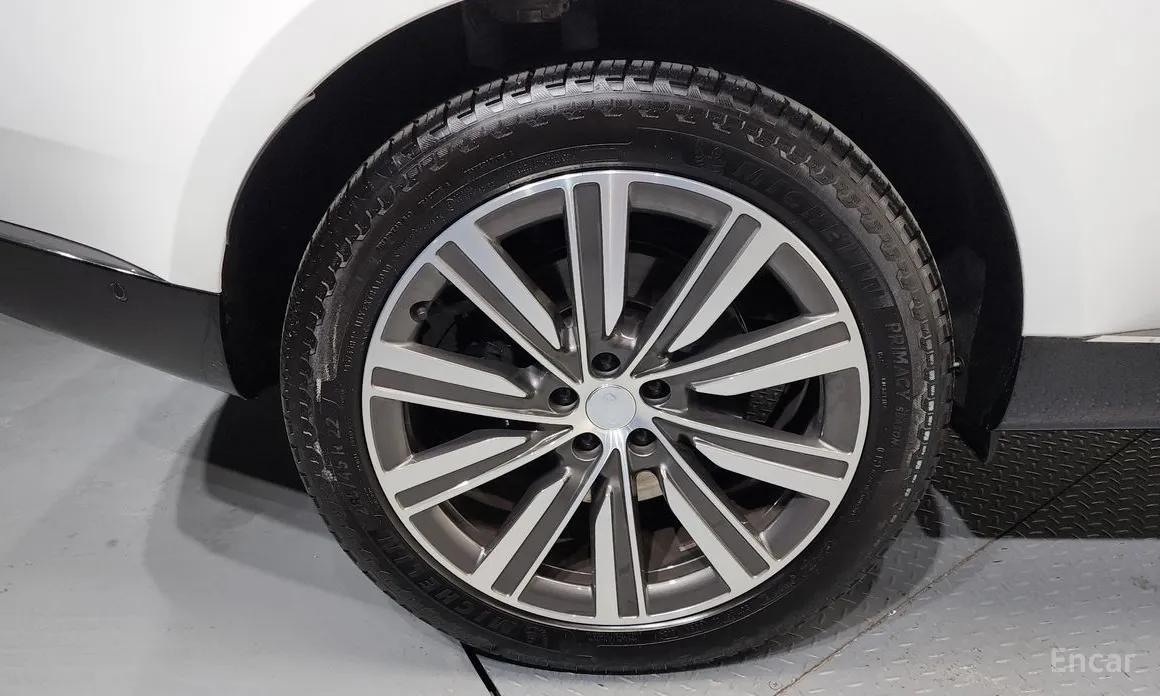 Photo 5 - Land Rover Range Rover