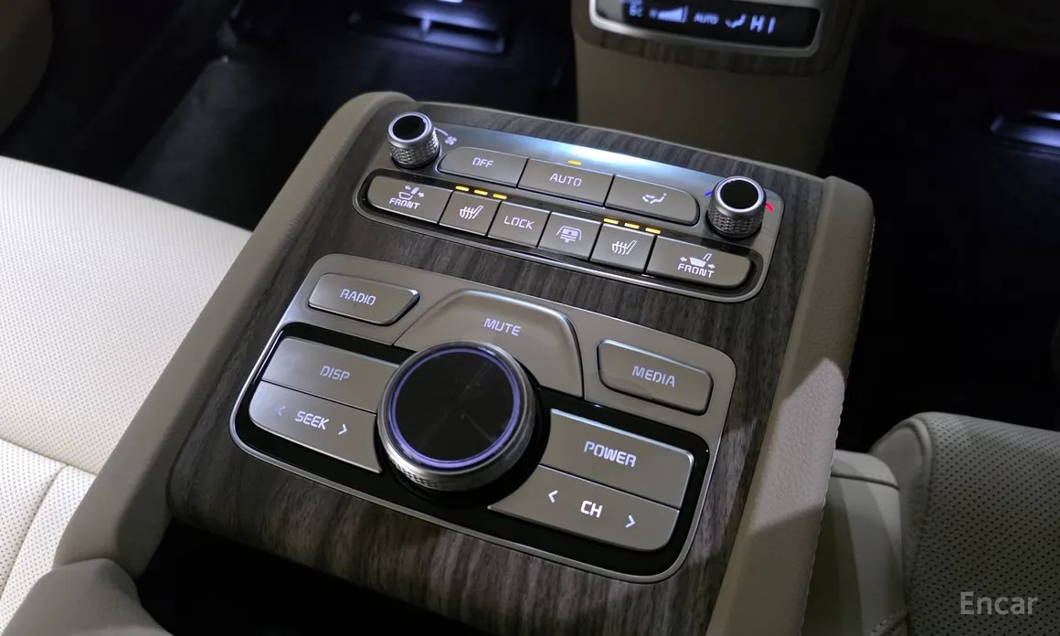 Фото 19 - Kia K9