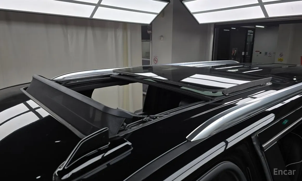 Фото 19 - Cadillac Escalade