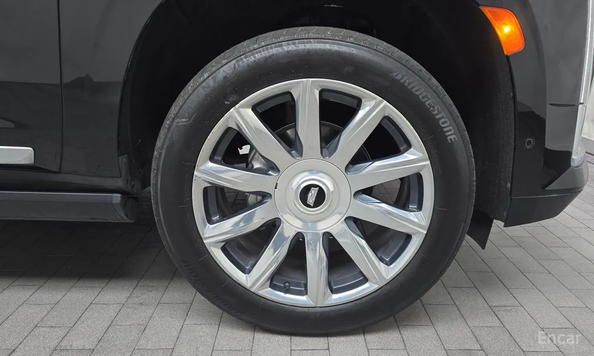 Фото 5 - Cadillac Escalade