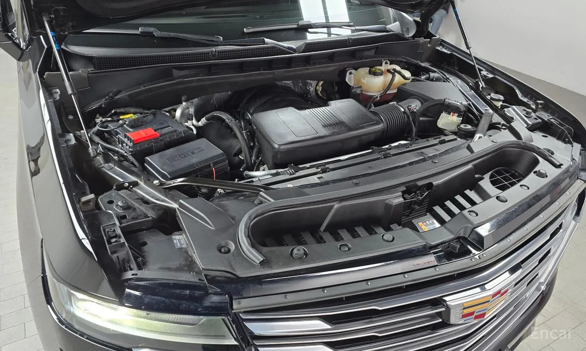 Фото 6 - Cadillac Escalade