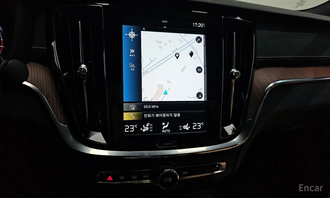 Фото 15 - Volvo S60