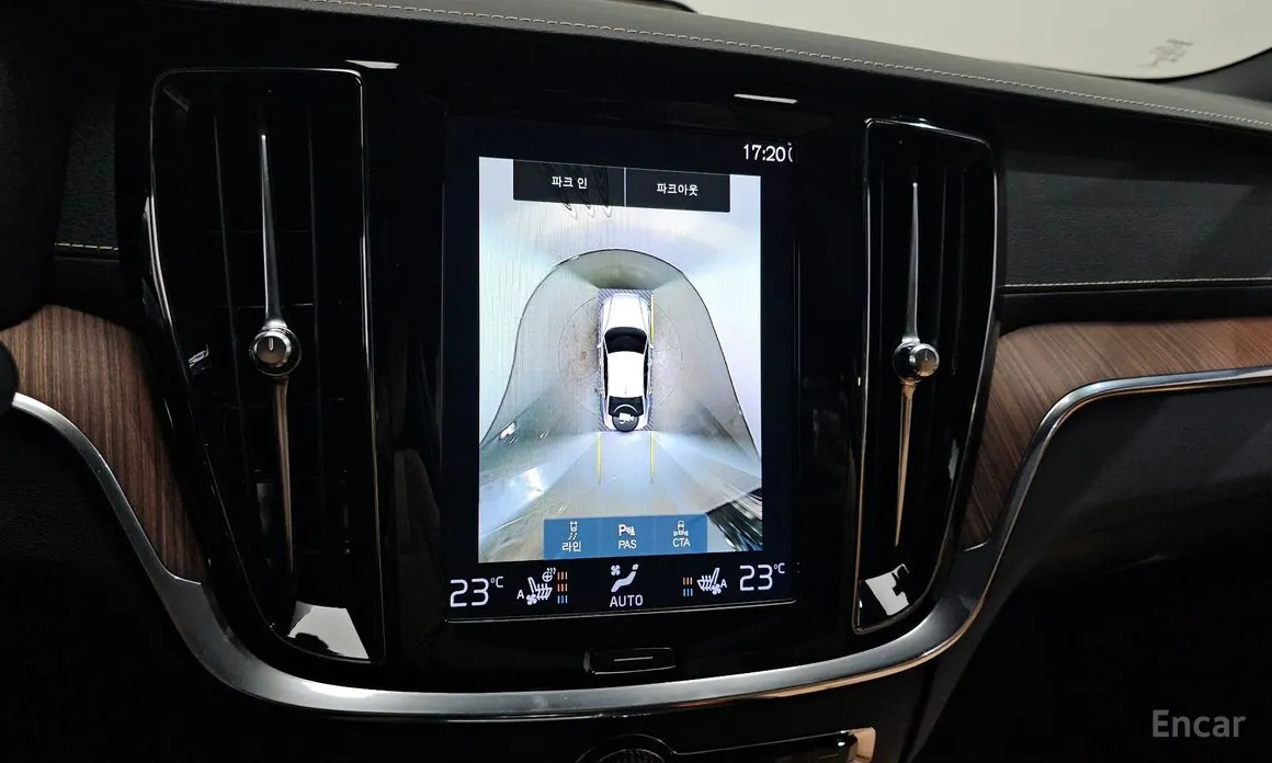 Фото 16 - Volvo S60