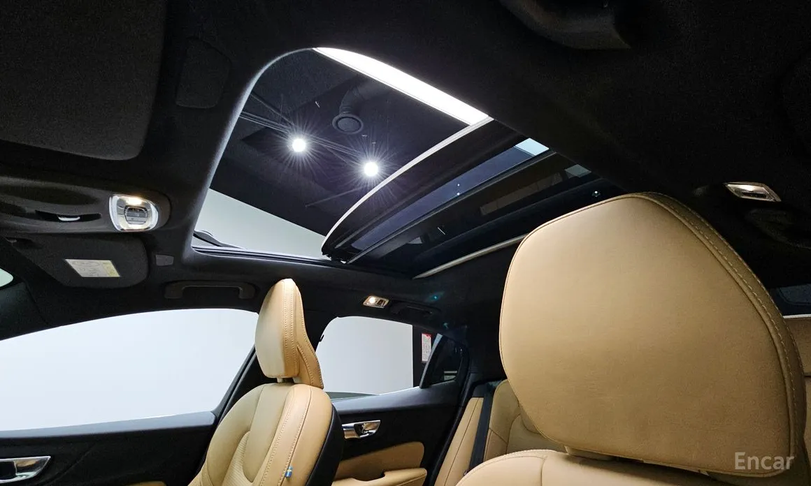 Фото 20 - Volvo S60