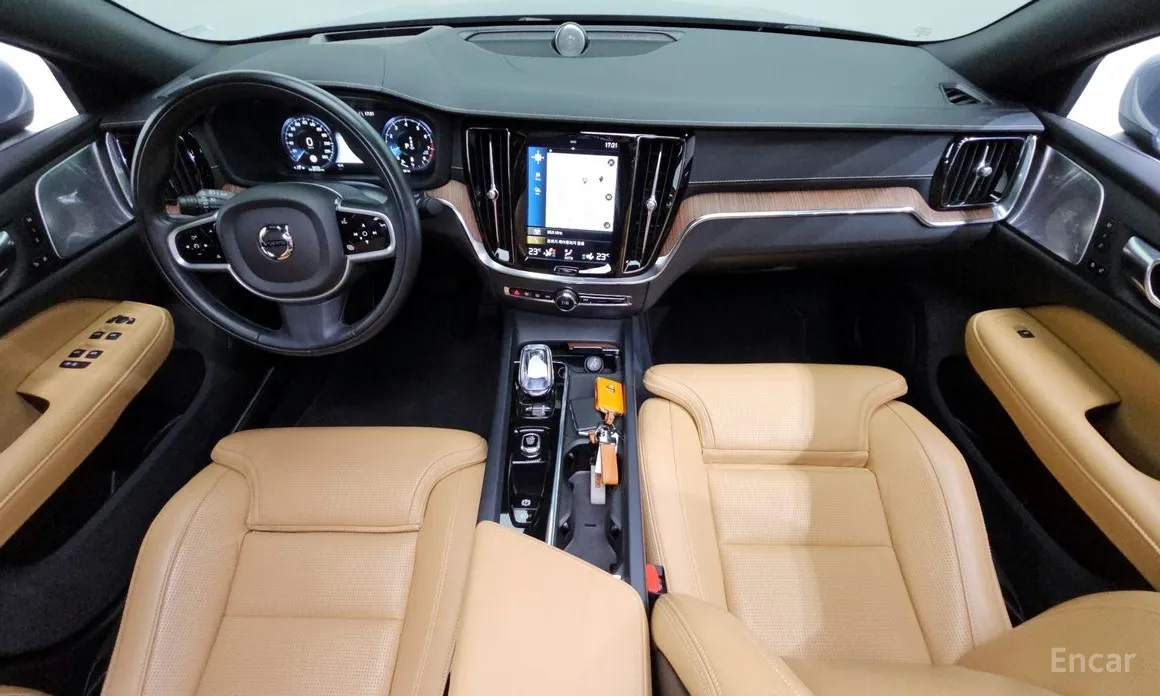 Фото 7 - Volvo S60