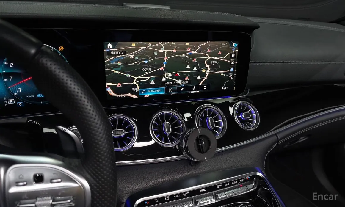 Photo 14 - Mercedes-Benz AMG GT