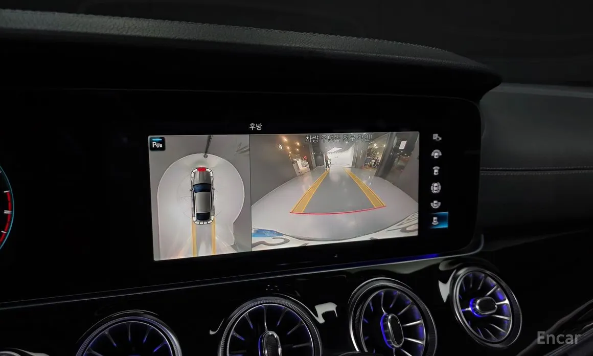 Photo 15 - Mercedes-Benz AMG GT