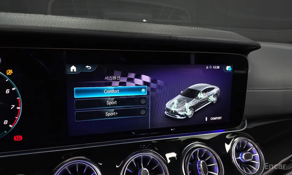 Photo 16 - Mercedes-Benz AMG GT